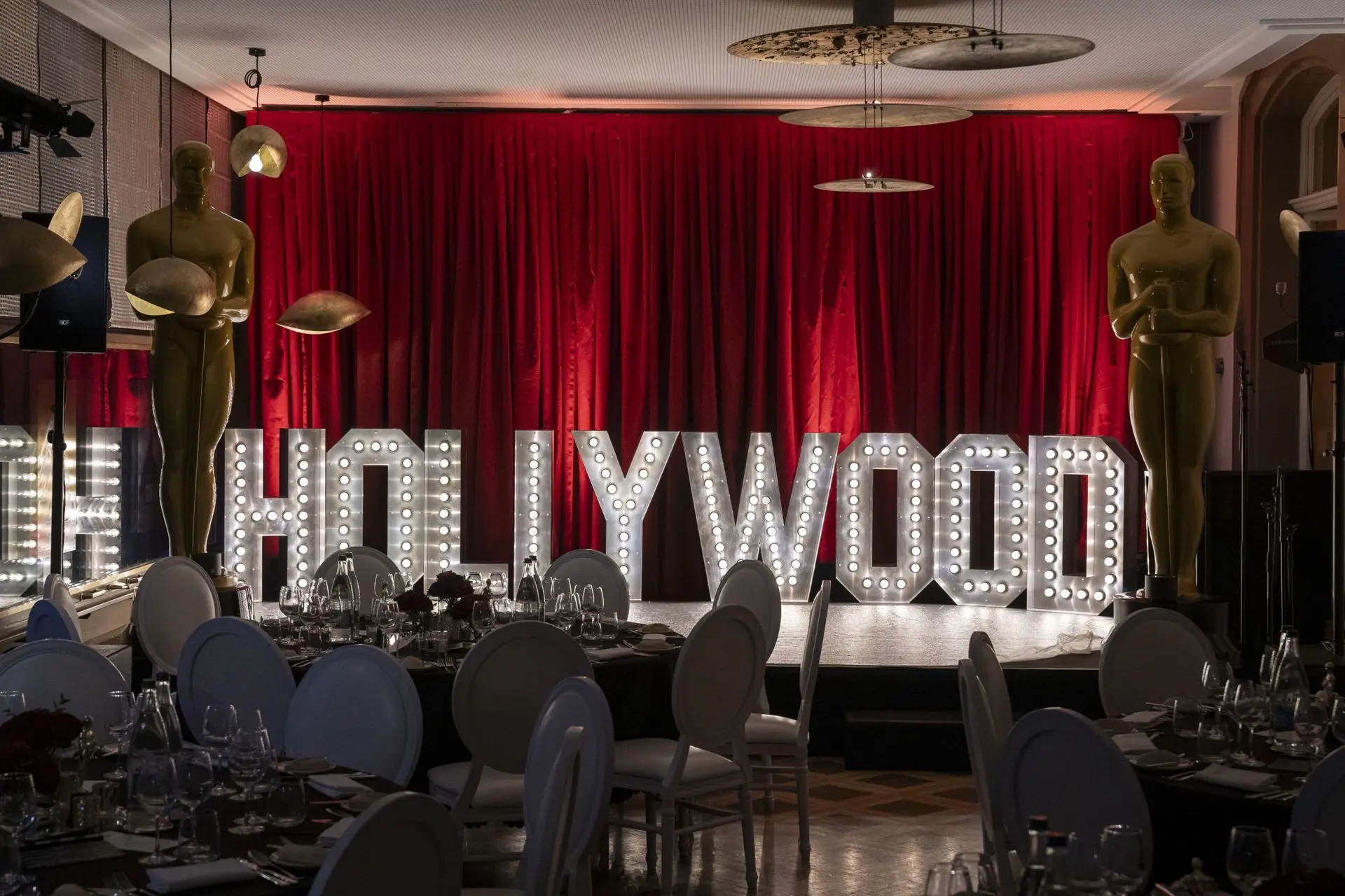 Décors Hollywood– Location de décoration événementielle​