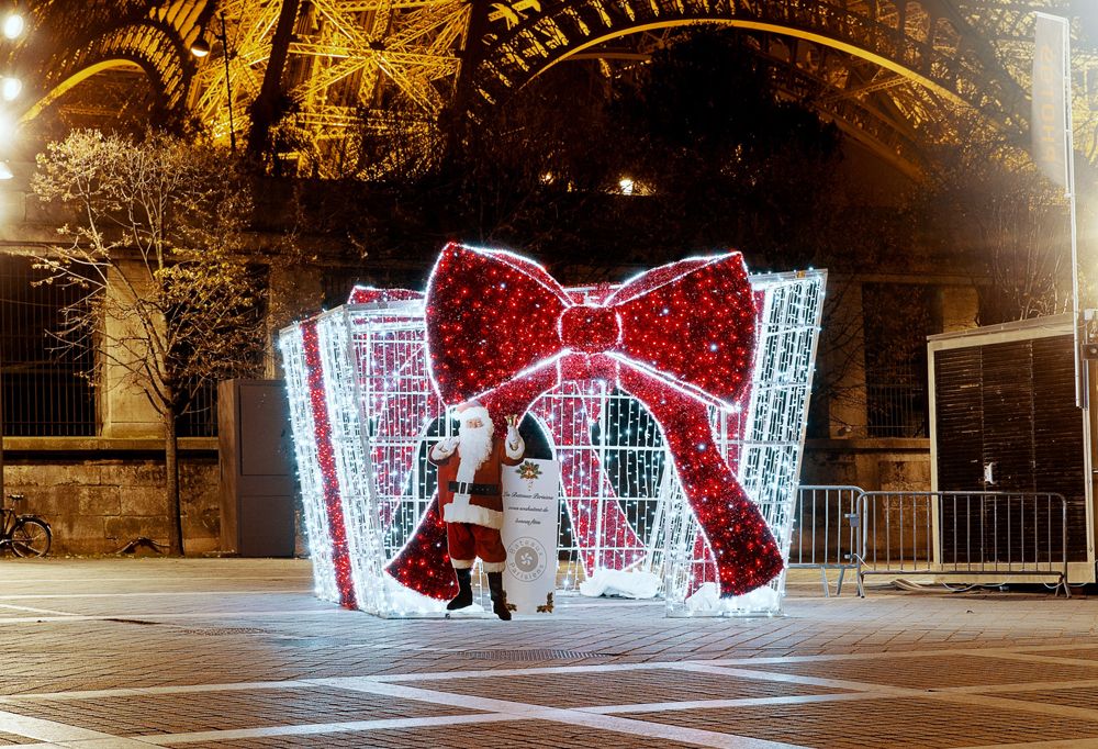 Décoration événementielle : Cadeau géant de Noël