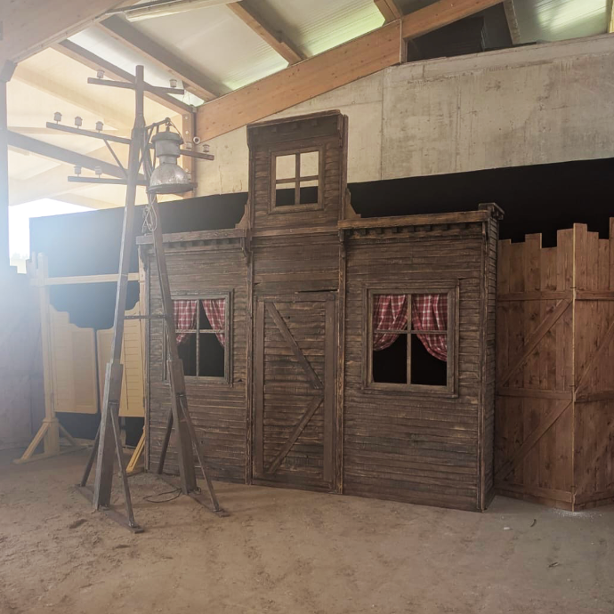 Façade de salon de western - 250 cm