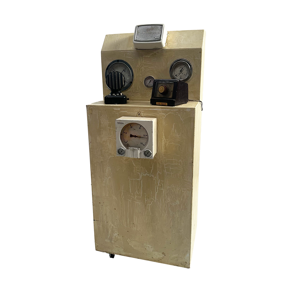 Machine de contrôle - 148cm