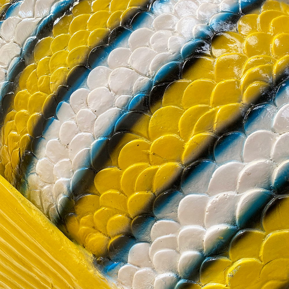 Poisson rayé orange et blanc - 125cm