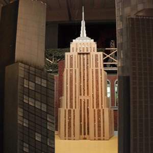 Empire State Building - 413cm