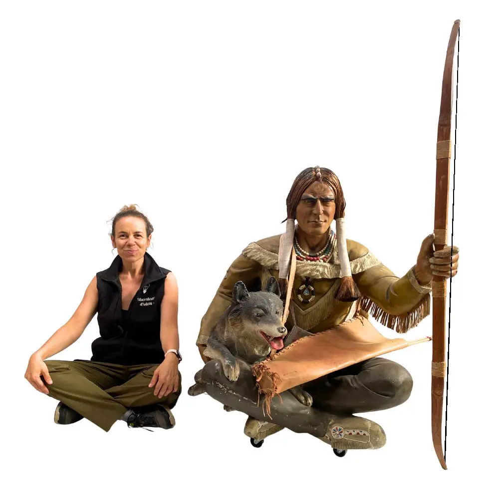 Statue d'indien assis - 145cm