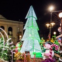 Sapin géant lumineux structure argentée - 450cm