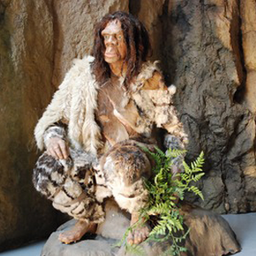 [locpre2] Homme de Néandertal - 123cm
