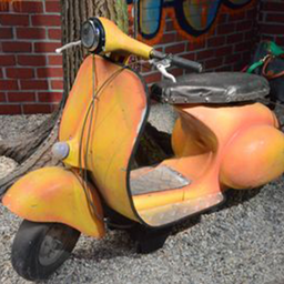 [locita2] Scooter Vespa jaune - 103cm