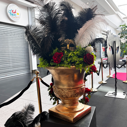 [locven22] Vase doré décoré