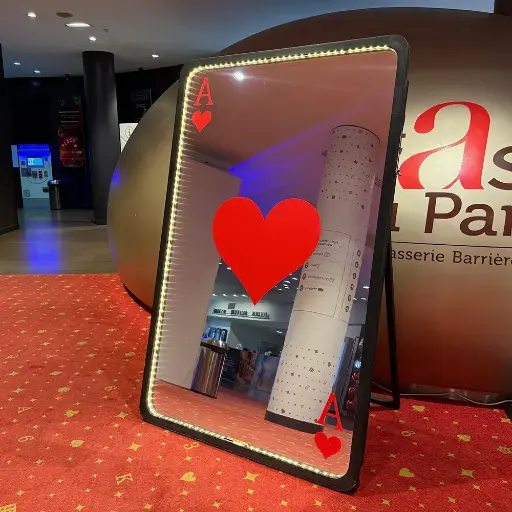 [loccas39] Carte miroir as de coeur lumineux - 195cm