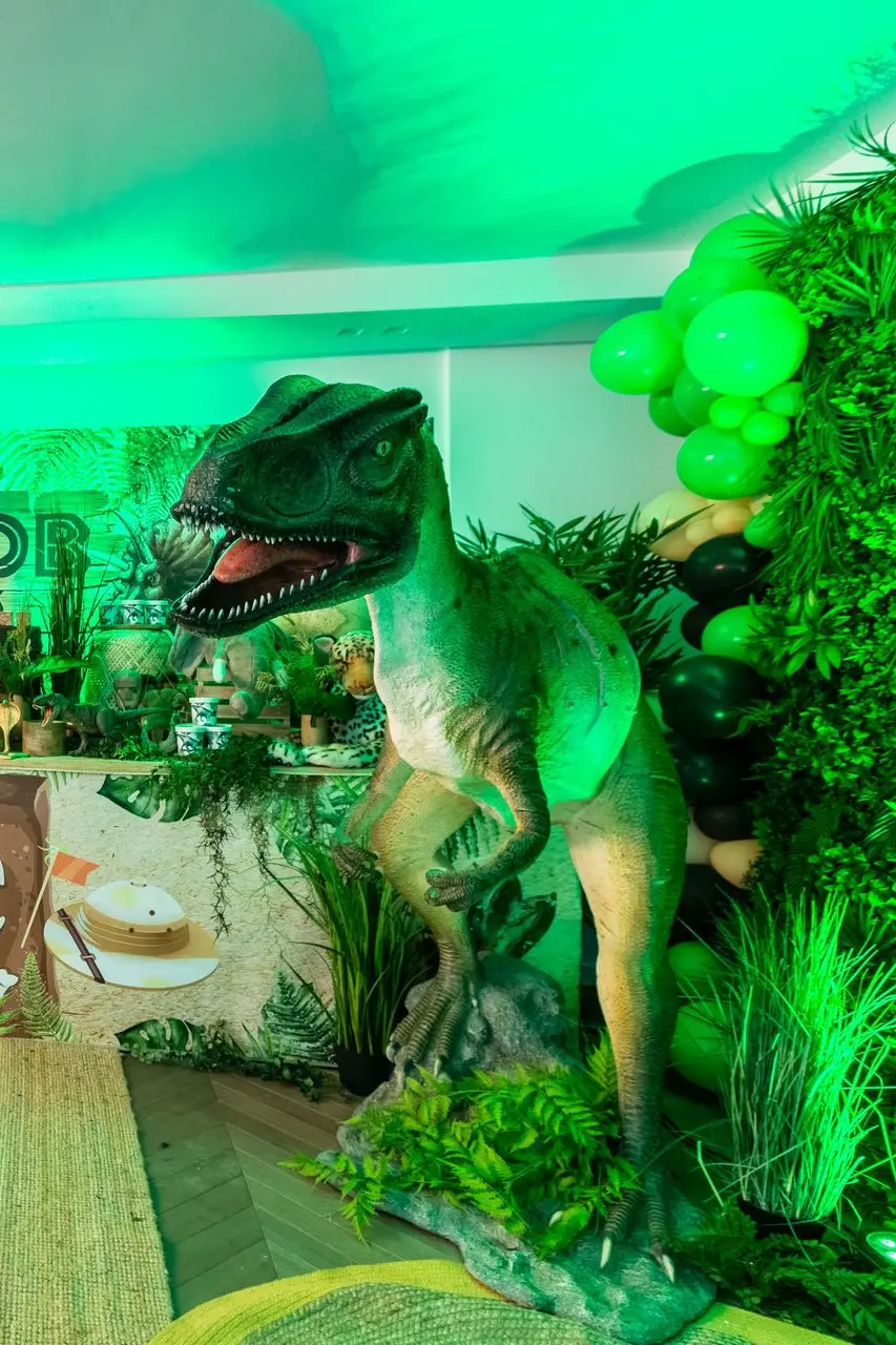 Décors Dinosaure – Location de décoration événementielle​