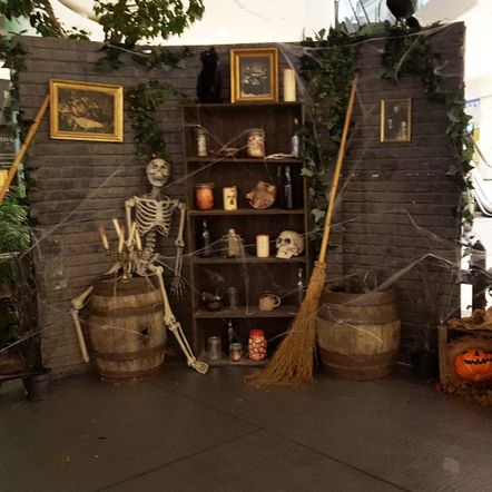 Maison de sorcière - Libérateur d'idées, Location Décoration événementielle Halloween 