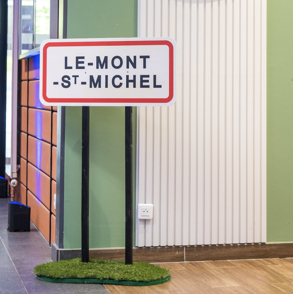 Panneau d'entrée de ville personnalisable