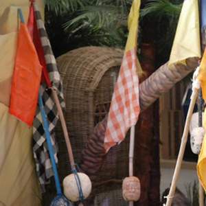 Bouée avec drapeau - 240cm