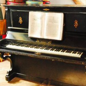 Piano "Maison Beethoven" - 134cm