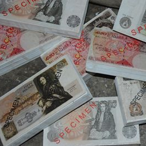 Lot de 10 liasses de billets anglais