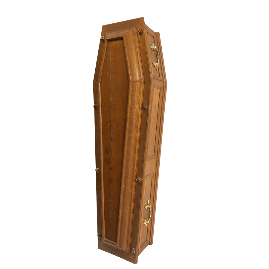 Cercueil en bois (fermé)