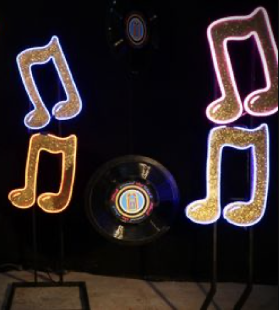 Totem notes de musique lumineuses - 171cm