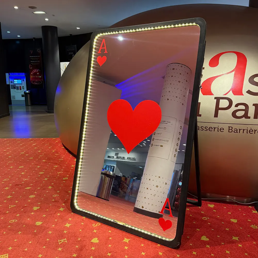 Carte miroir as de coeur lumineux - 195cm