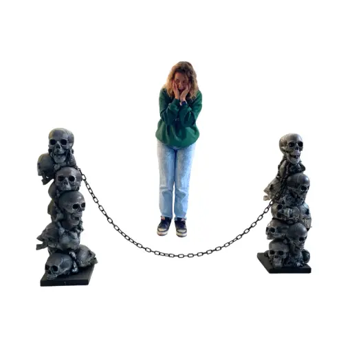 [lochor113] Potelet crâne - 95cm
